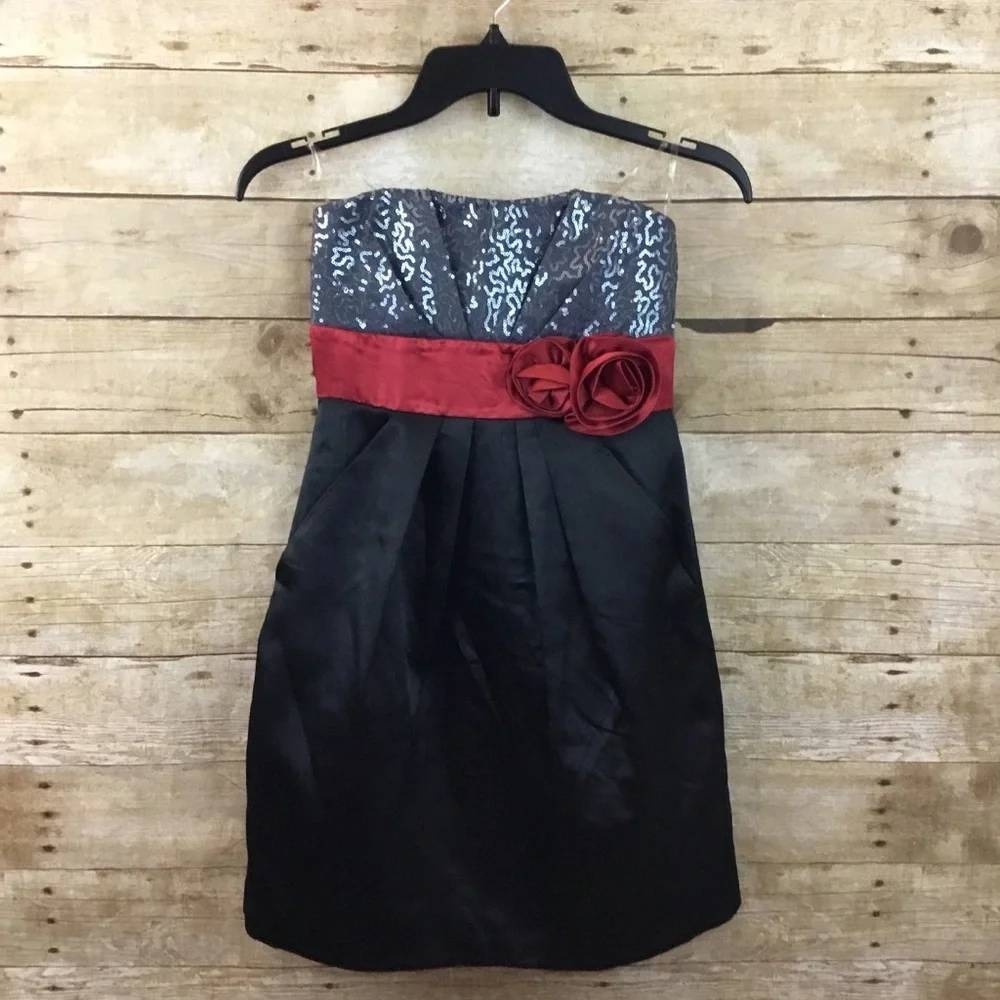 Black Satin Strapless Cocktail Dress Red Rosette Sequin Bodice Pockets Womens
